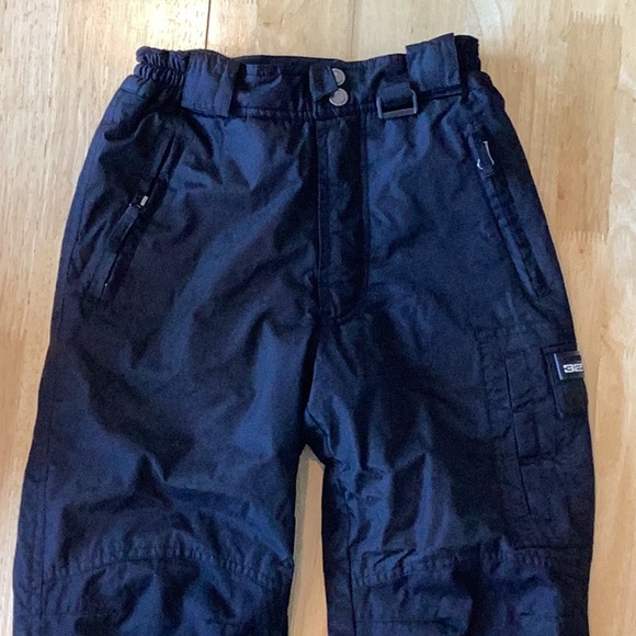 Weatherproof black snow pants, Size XS 5/6, good condition.❄️🎿❄️⛷️❄️🏂 - Picture 7 of 9